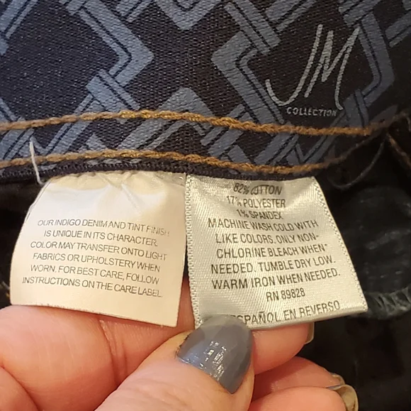 JM Collection Comfort Stretch Waist Straight leg Jeans size 8 - Picture 13 of 16